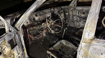 Gəncədə avtomobil yandı – FOTO