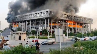 İranın televiziya mərkəzinə raket zərbəsi endirildi