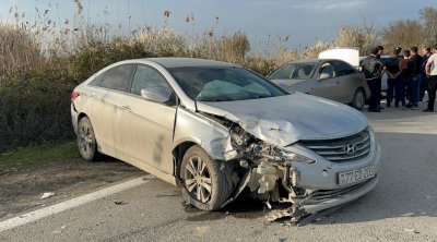 Kürdəmirdə iki avtomobil toqquşdu - FOTO