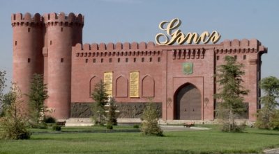 Elman Həsənovun meyiti yaşadığı evdə TAPILDI