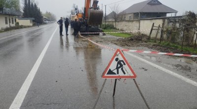 Kürdəmirdə magistral su boru xətti PARTLADI: Sakinlər susuz qaldı - FOTO