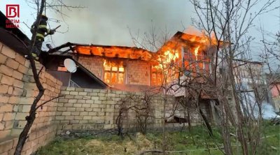 Şəkidə GÜCLÜ YANĞIN – Evlər yararsız hala düşdü – FOTO