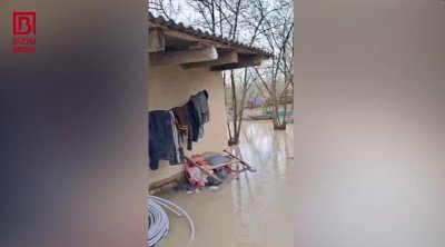 Qusarda köməksiz vəziyyətdə qalan ailə təxliyə olundu &ndash; VİDEO &ndash; ÖZƏL 