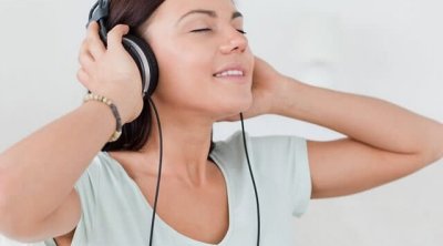 Başqasının qulaqcıqlarından istifadə niyə bu qədər təhlükəlidir?