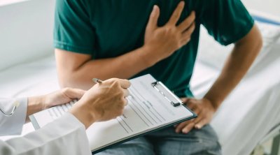 Ürək xəstəliyi riskini ikiqat artıran vərdiş açıqlandı