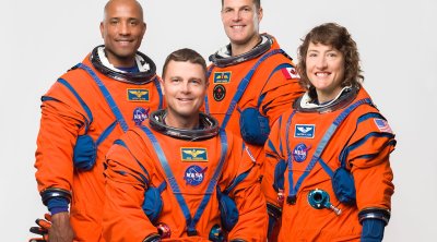 ABŞ-ın kosmik gəmisi Aya uçuşunu başa vurdu - Yerə qayıdır - VİDEO