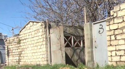 Yararsız tikinti məktəbin inşasına mane olur &ndash; VİDEO