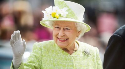 Kraliçanın 100 illik yubileyi keçiriləcək