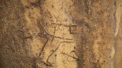 Qobustanda yeni qayaüstü təsvirlər aşkar edildi - FOTO