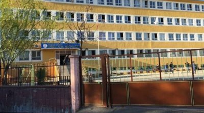 Şanlıurfada daha bir İNSİDENT &ndash; Bıçaqla müəllimə HÜCUM etdi