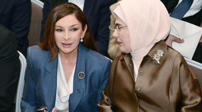 Birinci xanımlar Antalya Forumunda - FOTO