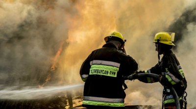 Şəmkir məktəbində YANĞIN &ndash; Şagirdlər təxliyə edildi