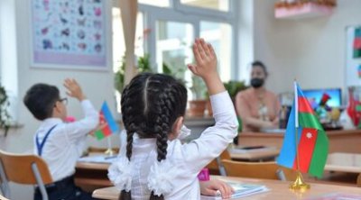 Bakıdakı məktəblərdə yaz tətilinin vaxtı DƏYİŞDİRİLDİ