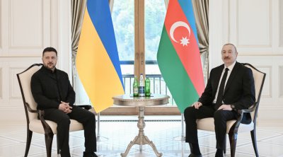 Prezidentlər mətbuata bəyanatlarla çıxış etdilər