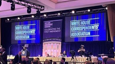 Ukraynanın ABŞ-dakı səfiri Trampın iştirak etdiyi tədbirdə atışmanın şahidi oldu - FOTO