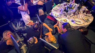 Vaşinqtonda bəzi qonaqlar atışmadan sonra alkoqollu içkiləri özləri ilə aparıb