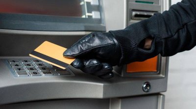 Bank kartlarından oğurluq edən şəxslər SAXLANILDI