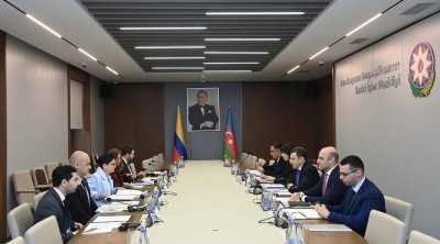 Nazir kolumbiyalı həmkarı ilə Azərbaycanda ispan dilinə artan maraqdan danışdılar - FOTO