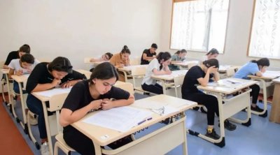 Bu gün 29 mindən çox şagird və abituriyent Azərbaycan dilindən imtahan verib