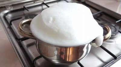 Qazandakı südün daşmasının qarşısını alan ən sadə TAKTİKA