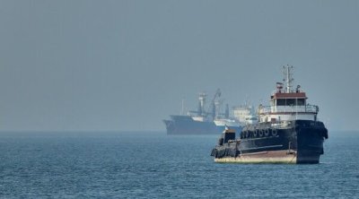 ABŞ Hörmüz boğazında İran katerlərinə hücum edib