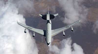 ABŞ Yaxın Şərqə daha bir "uçan radar" göndərdi