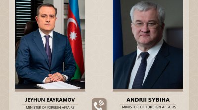 Sibiqa Bayramovla danışarkən: "Ukrayna Azərbaycana minnətdardır"