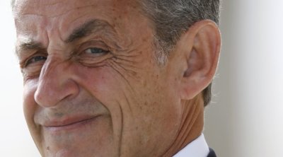Sarkozi elektron qolbaqdan da AZAD EDİLDİ