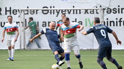Nazirlər və deputatların futbol matçından yadda qalanlar &ndash; FOTO