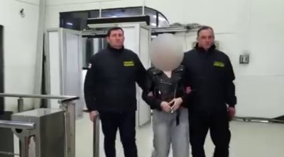 Azərbaycan vətəndaşları qonşu ölkədən belə deportasiya olundu – VİDEO