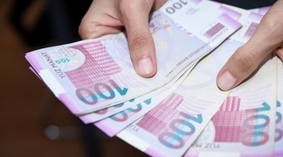 Azərbaycanda gözlənilən YENİLİK: minimum maaş 700 manat