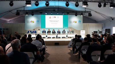 WUF13-lə bağlı diplomatların iştirakı ilə brifinq keçirildi &ndash; FOTO