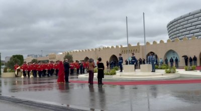 Bakıda WUF13 çərçivəsində rəsmi bayraq qaldırma mərasimi keçirilir - VİDEO