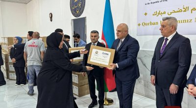 Azərbaycandan Kərkükə Bayram sovqatı - FOTO