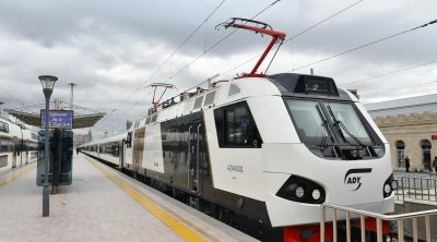 Bakıdan Tbilisiyə gedəcək qatarın FOTOLARI