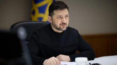 Zelenski: Rusiya ordusu sutka ərzində Ukraynaya 90 raket və yüzlərlə dronla kütləvi zərbə endirib