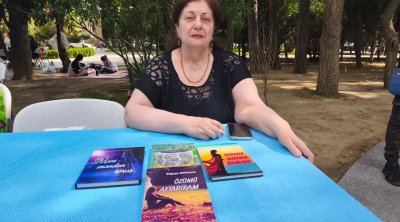 Dilguşə Gülümcanın poeziya dünyası festivalda maraqla QARŞILANDI - FOTO