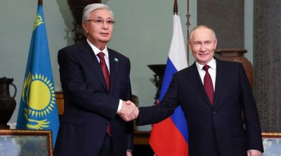 Putin Qazaxıstana 3 günlük səfər edib - VİDEO