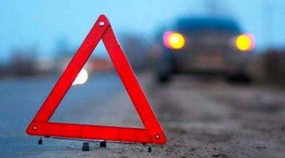 Binəqədidə avtobusla yük maşını toqquşdu - VİDEO