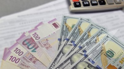 Manatın dövretmə sürəti azalıb: Devalvasiya gəlir?