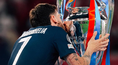 Xviça Kvarasxeliya Çempionlar Liqasında mövsümün ən yaxşı futbolçusu seçildi