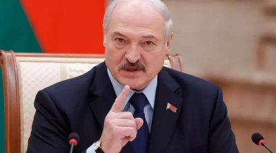 Lukaşenko Kim Çen İn haqqında: "O, çox ağıllı insandır"