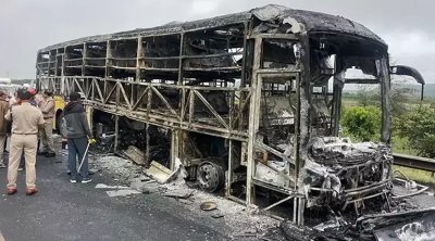 İraqda zəvvarları daşıyan avtobus yandı - 25 ölü var