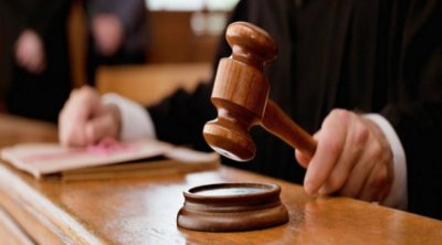Təqaüdçü valideynlər 45 yaşlı oğullarını boğaraq öldürdülər