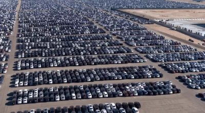 Səhrada 350 min Volkswagen və Audiqəbiristanı : Avtomobillər oraniyə atılıblar? – FOTO