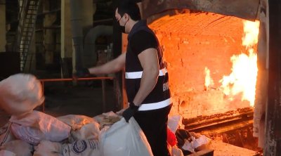 Bakıda 5 ton narkotik avsitə belə yandırıldı - VİDEO