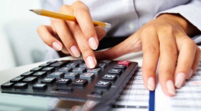 Orta aylıq maaş 1200 manata çatır