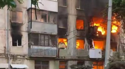 Samarada yaşayış binasında güclü partlayış: Sakinlər təxliyə edildi - VİDEO