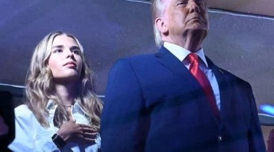 Trampın yeni gizli silahı: Nəvəsi İvankanın yerini tutur &ndash; FOTO