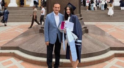 Xalq artisti Elçin Haşımovun qızı məzun oldu - FOTO